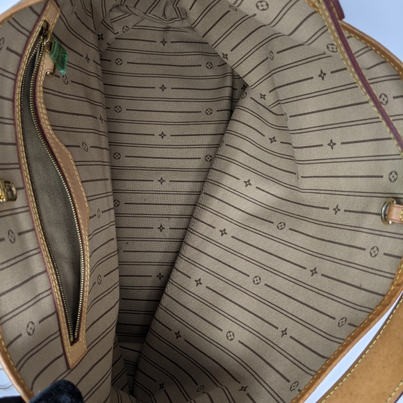 Louis Vuitton Delightful MM Handbag Monogram - Picture 12 of 14